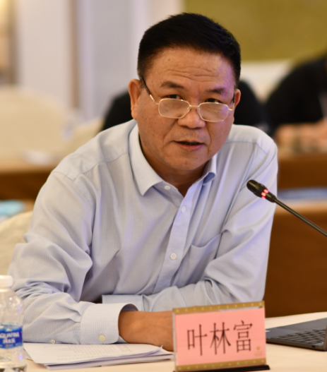 宁波市金融业联合会执行秘书长叶林富发言